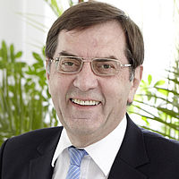 Prof. Dr. rer. pol. Gerhard F.  Riegl