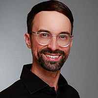 Dr. phil. Marc Elstner